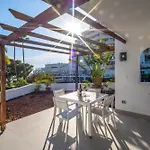 Apartment Newly Refurbished In Prime Location Playa de las Américas