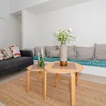 Newly Refurbished In Prime Location * Playa de las Américas