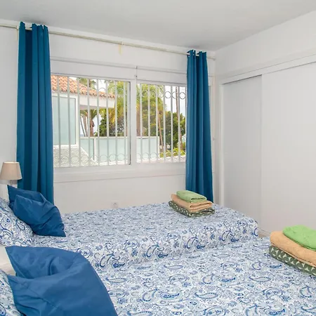 Newly Refurbished In Prime Location * Плая-де-лас-Америкас