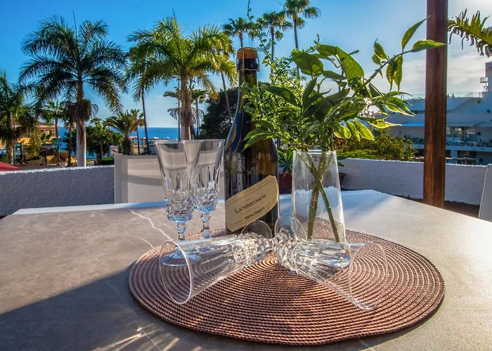 Newly Refurbished In Prime Location 公寓