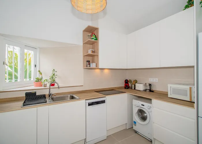 Newly Refurbished In Prime Location 美洲海滩